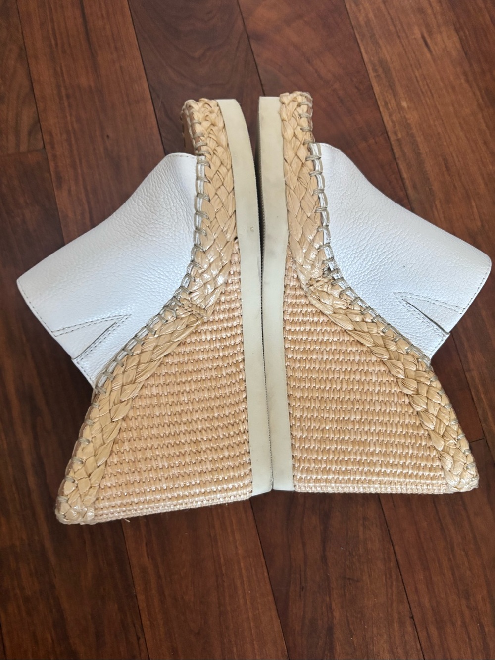 Vince Camuto- SZ 7 NWOT Brissia Espadrille Wedge Mules White Leather. - Picture 3 of 15